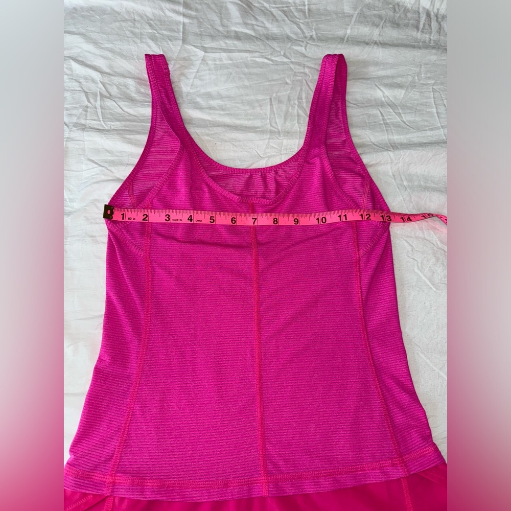 Lululemon Run: Mod Moves Singlet in Raspberry Glo - Picture 5 of 5